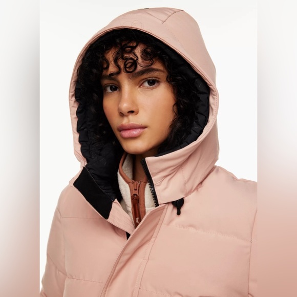 Aritzia TNA The Powder Parka ™ Short in Fawn Pink - Picture 3 of 10